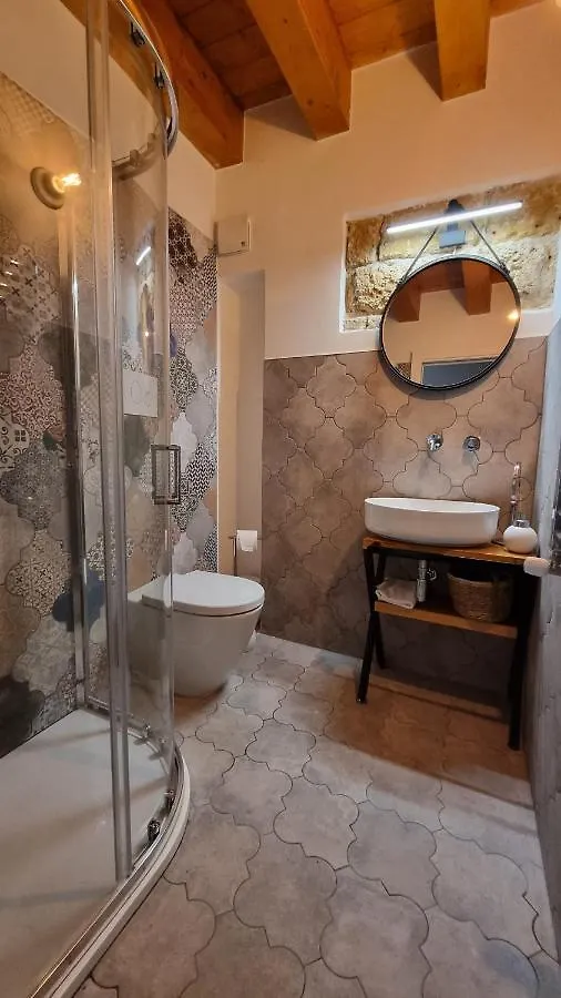 2 Sicilie Rooms And Suite In Centro Palermo 0*,