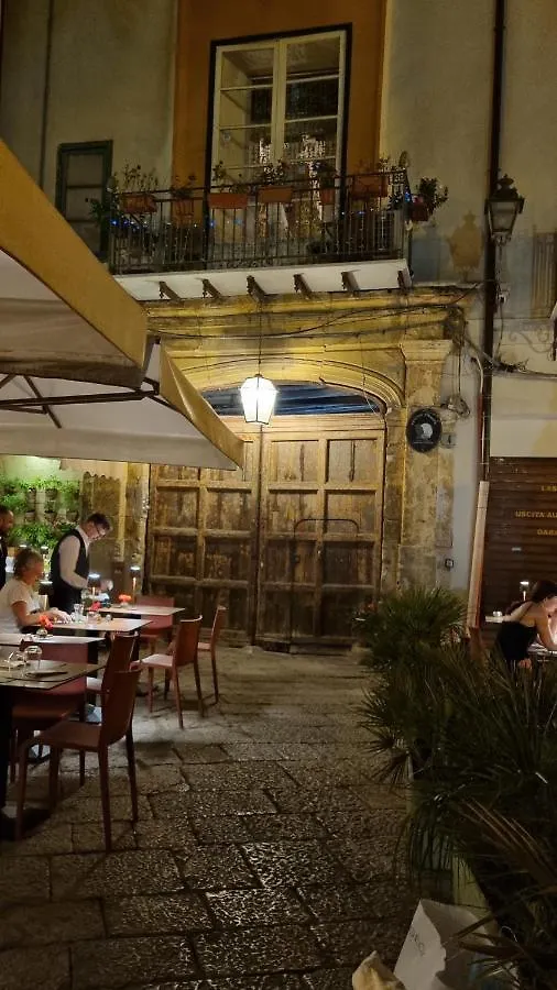 2 Sicilie Rooms And Suite In Centro Palermo 0*,  Italy