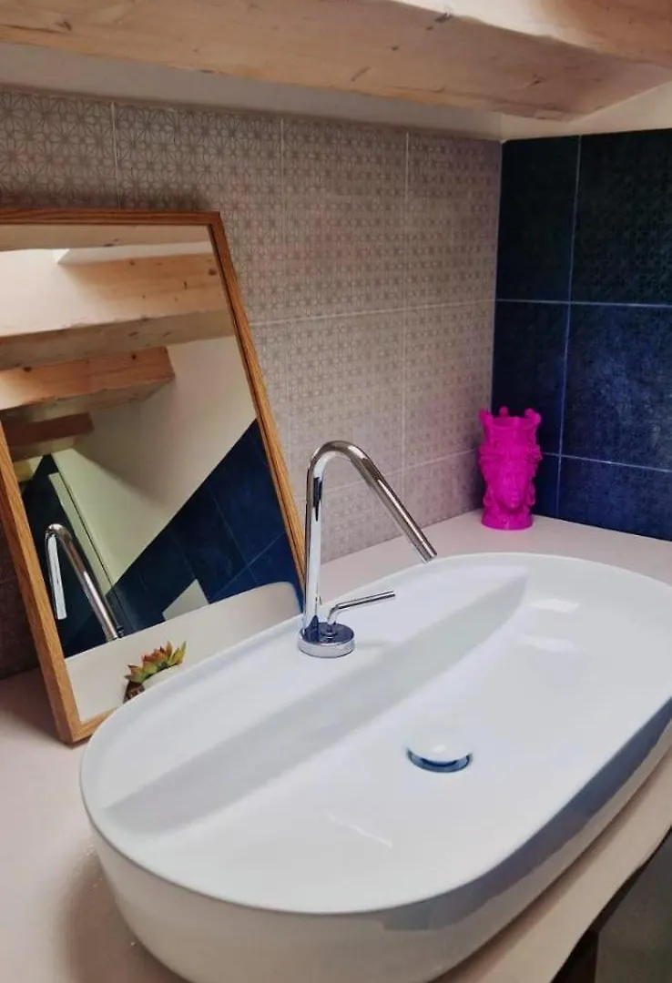 Apartment 2 Sicilie Rooms And Suite In Centro Palermo Italy