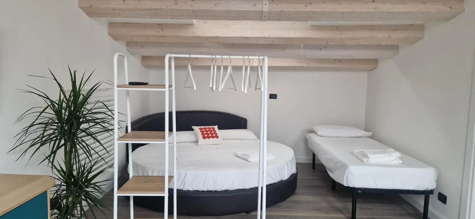 2 Sicilie Rooms And Suite In Centro Palermo 0*,  Italy